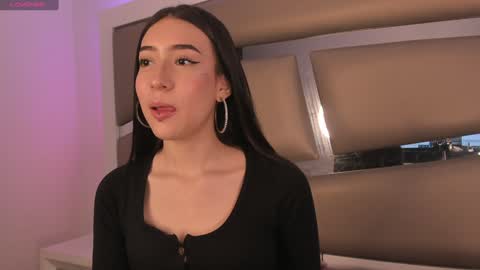 princess_tokyo_ online show from February 2025 12:38:02 PM