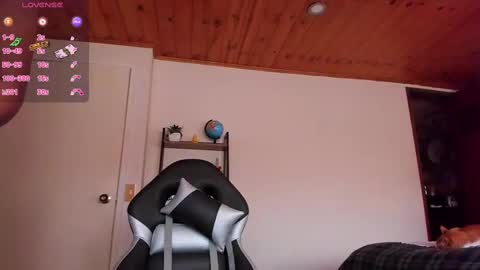 Cori online show from February 2025 01:40:02 PM