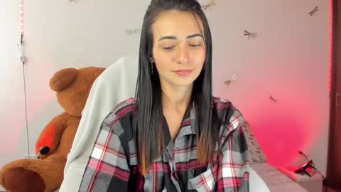 princessluna_14 online show from October 2025 07:48:02 PM