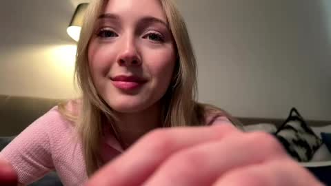 Snapshot of princessmood chatting on April 2026 01:28:02 PM Kate online show from April 2026 01:28:02 PM