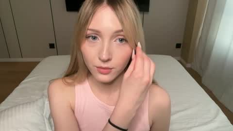 Snapshot of princessmood chatting on May 2026 04:37:01 PM Kate online show from May 2026 04:37:01 PM