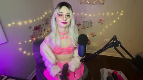 Snapshot of princessstarrxxx chatting on March 2026 04:17:02 AM Starr online show from March 2026 04:17:02 AM