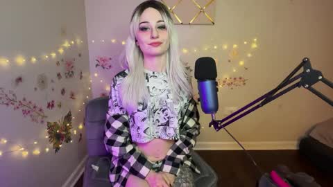 Snapshot of princessstarrxxx chatting on April 2026 03:51:02 AM Starr online show from April 2026 03:51:02 AM