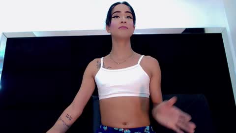 Snapshot of priscilarainbow chatting on April 2026 03:53:01 PM priscilarainbow online show from April 2026 03:53:01 PM