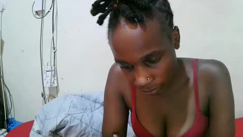 pritty_amber online show from April 2026 09:39:33 PM