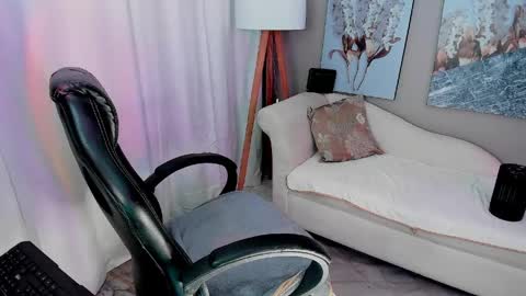 Snapshot of priya_rose chatting on April 2026 06:04:02 PM Priya Rose online show from April 2026 06:04:02 PM