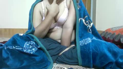 Snapshot of priyonti34 chatting on December 2024 12:19:01 PM Priyonti ganguli online show from December 2024 12:19:01 PM