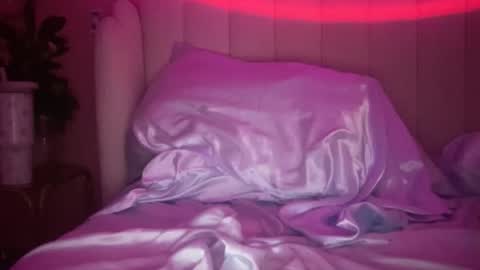 prncesspuss online show from October 2025 04:43:02 AM