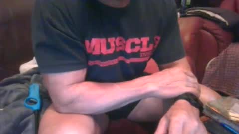 Snapshot of probody chatting on December 2024 10:06:01 PM MUSCLEGOD online show from December 2024 10:06:01 PM