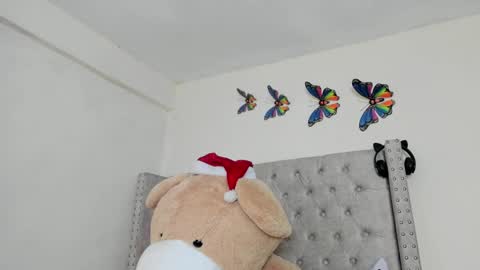 Profana Red online show from December 2024 07:24:02 PM