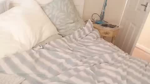 Snapshot of propercharlie007 chatting on October 2025 12:25:01 PM silk and satin beermonster online show from October 2025 12:25:01 PM