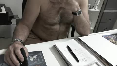 mature hairy guy online show from May 2026 03:07:01 PM