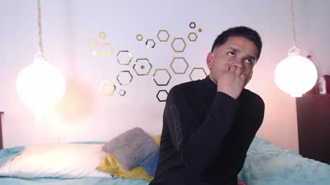 Adris  Juan online show from September 2025 02:13:02 AM