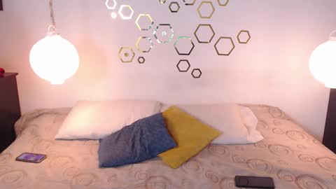 Adris  Juan online show from October 2025 01:58:02 AM