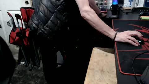 Snapshot of provolone247 chatting on April 2026 08:19:02 AM Provolone online show from April 2026 08:19:02 AM