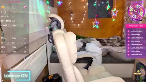 Snapshot of ps4pro chatting on February 2025 12:21:02 PM Queen of Pain online show from February 2025 12:21:02 PM