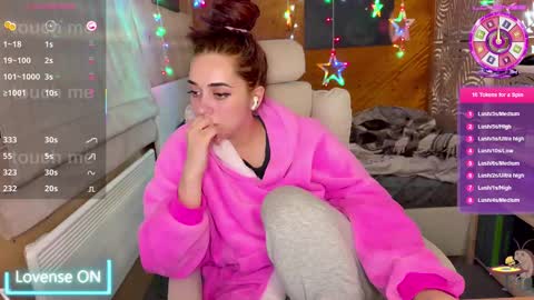 Snapshot of ps4pro chatting on February 2025 04:48:02 PM Queen of Pain online show from February 2025 04:48:02 PM