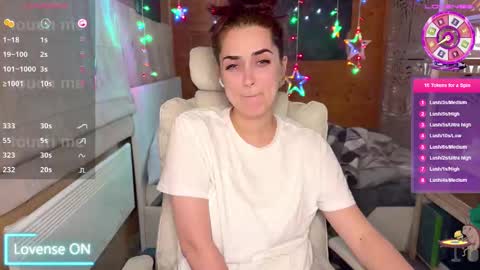 Snapshot of ps4pro chatting on February 2025 09:09:01 PM Queen of Pain online show from February 2025 09:09:01 PM