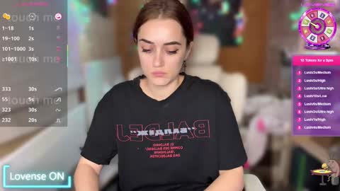 Snapshot of ps4pro chatting on March 2025 01:23:01 AM Queen of Pain online show from March 2025 01:23:01 AM