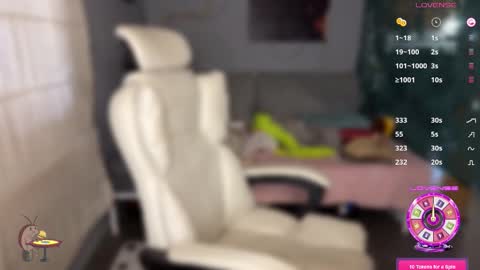 Queen of Pain online show from September 2025 01:44:02 PM