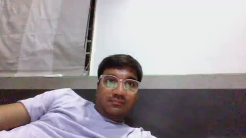 Snapshot of ptl1711 chatting on February 2026 04:00:01 PM ptl1711 online show from February 2026 04:00:01 PM