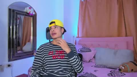 Snapshot of puca_and_garu chatting on March 2026 04:07:02 AM puca_and_garu online show from March 2026 04:07:02 AM