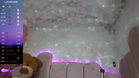 Snapshot of puca_eboony chatting on January 2025 08:40:01 PM pucca online show from January 2025 08:40:01 PM