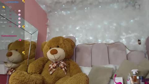 Snapshot of puca_eboony chatting on January 2025 04:33:01 PM pucca online show from January 2025 04:33:01 PM