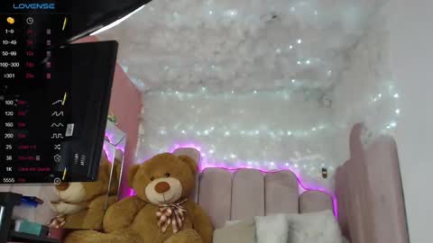 Snapshot of puca_eboony chatting on January 2025 06:39:01 PM pucca online show from January 2025 06:39:01 PM