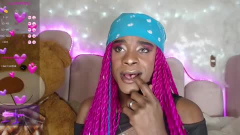 Snapshot of puca_eboony chatting on February 2025 06:15:02 PM pucca online show from February 2025 06:15:02 PM