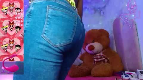 Snapshot of puca_eboony chatting on September 2025 08:31:01 PM pucca online show from September 2025 08:31:01 PM