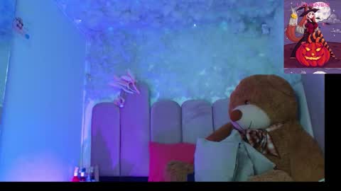 Snapshot of puca_eboony chatting on October 2025 07:47:02 PM pucca online show from October 2025 07:47:02 PM