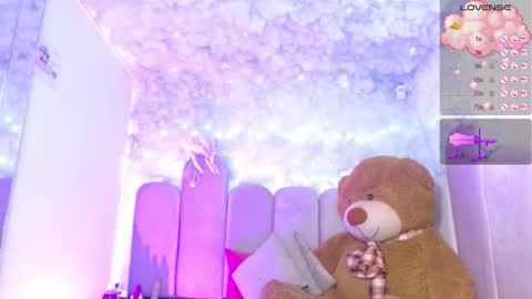 Snapshot of puca_eboony chatting on December 2025 04:57:02 PM pucca online show from December 2025 04:57:02 PM