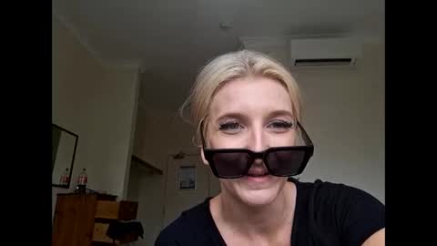 skyehighbaby online show from January 2025 05:46:02 AM