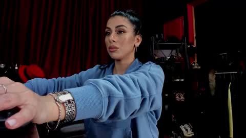 Snapshot of puffy_love chatting on February 2025 07:35:02 PM MissPuffyLove online show from February 2025 07:35:02 PM