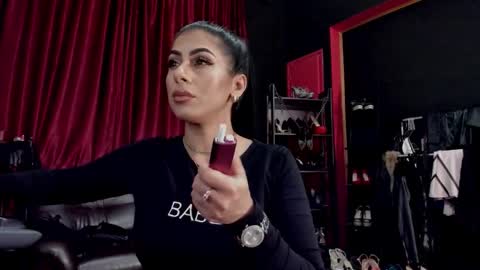 Snapshot of puffy_love chatting on October 2025 09:42:01 PM MissPuffyLove online show from October 2025 09:42:01 PM