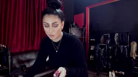 Snapshot of puffy_love chatting on March 2026 10:57:01 PM MissPuffyLove online show from March 2026 10:57:01 PM