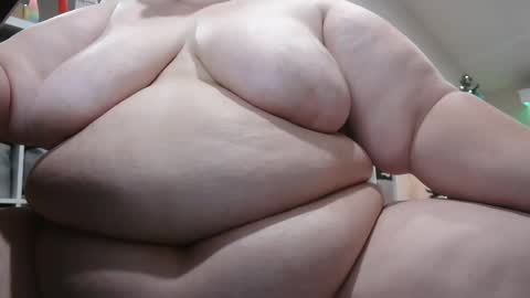 Puggie -  online show from December 2024 11:56:02 AM