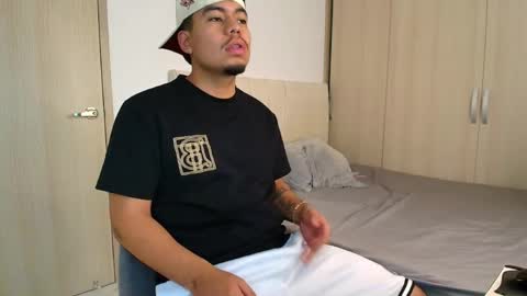 Snapshot of pull_bershh chatting on April 2026 05:54:02 AM pull_bershh online show from April 2026 05:54:02 AM