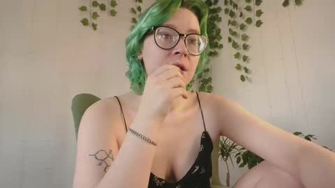 Snapshot of pumbazaebumba chatting on January 2025 07:05:01 AM Alisa lack of vitamin D online show from January 2025 07:05:01 AM