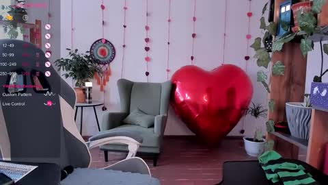 Snapshot of pumbazaebumba chatting on February 2025 05:30:01 AM Alisa lack of vitamin D online show from February 2025 05:30:01 AM