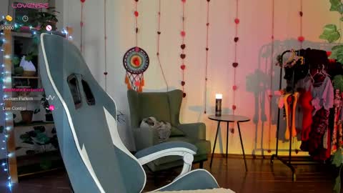 Snapshot of pumbazaebumba chatting on February 2025 03:38:02 PM Alisa lack of vitamin D online show from February 2025 03:38:02 PM