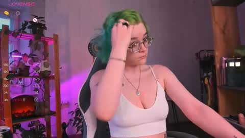 Snapshot of pumbazaebumba chatting on March 2025 01:10:02 PM Alisa lack of vitamin D online show from March 2025 01:10:02 PM