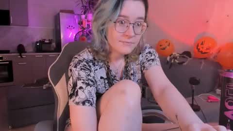 Snapshot of pumbazaebumba chatting on October 2025 08:07:02 AM Alisa lack of vitamin D online show from October 2025 08:07:02 AM