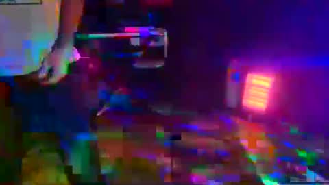 punkrunr083 online show from October 2025 09:40:01 AM