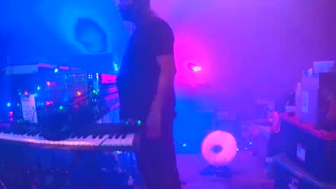 Snapshot of punkrunr083 chatting on April 2026 11:30:02 AM punkrunr083 online show from April 2026 11:30:02 AM