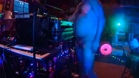 punkrunr083 online show from June 2026 09:04:02 AM