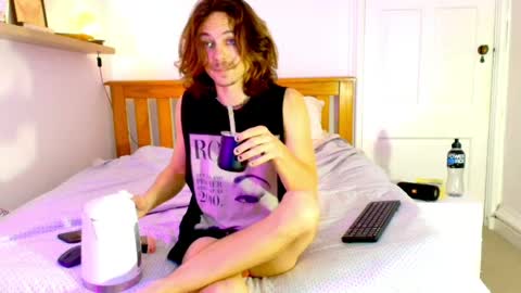 Snapshot of punktwink420 chatting on April 2026 11:54:02 PM Punktwink420 online show from April 2026 11:54:02 PM