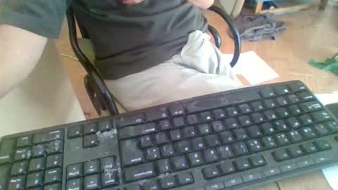 Snapshot of pup_y chatting on September 2025 09:23:02 AM pup_y online show from September 2025 09:23:02 AM