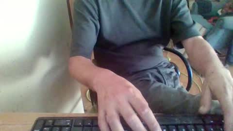 Snapshot of pup_y chatting on September 2025 03:38:02 PM pup_y online show from September 2025 03:38:02 PM